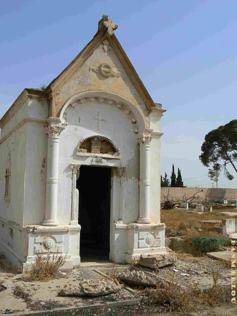 RELIZANE 2009 le cimetiere  (21).jpg
